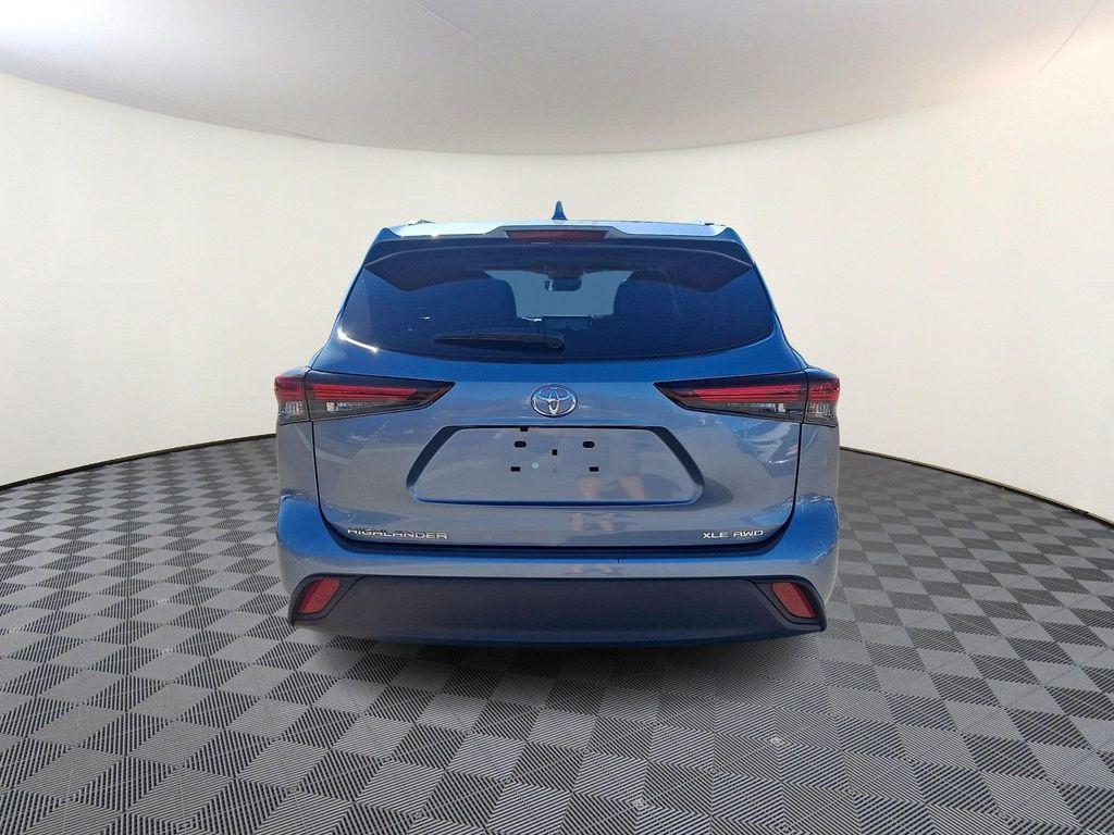 used 2024 Toyota Highlander car, priced at $38,990