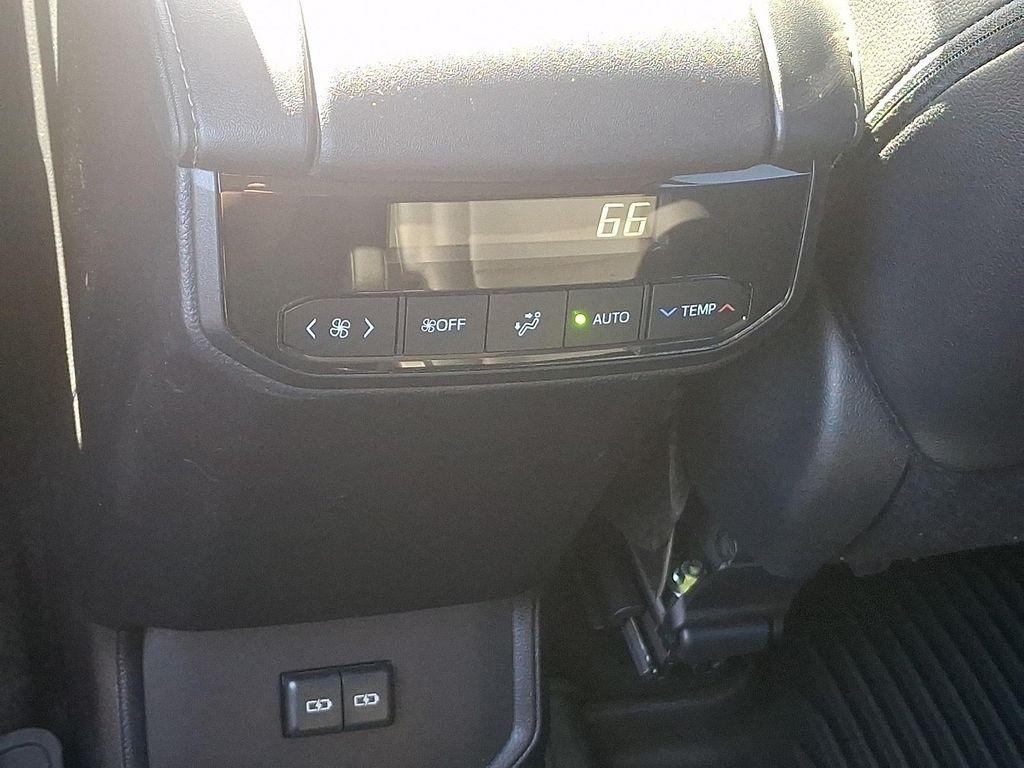 used 2024 Toyota Highlander car, priced at $38,990