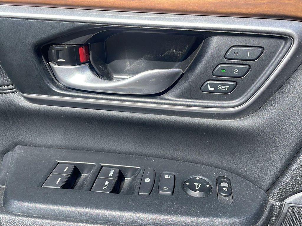 used 2022 Honda CR-V Hybrid car, priced at $29,490