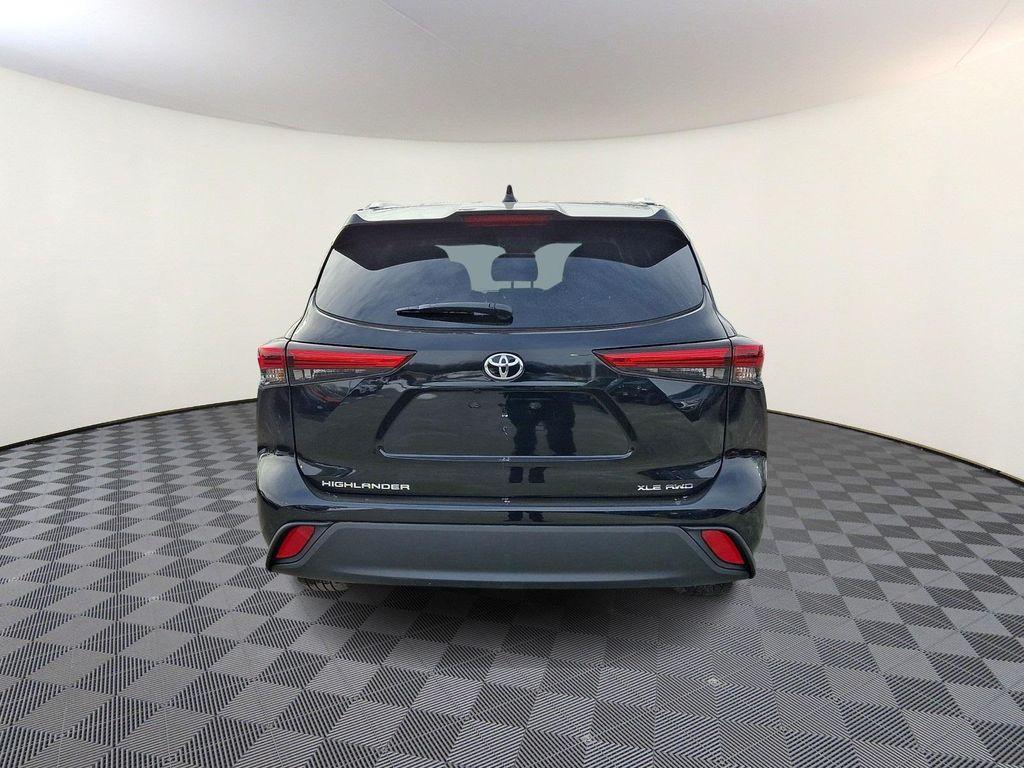 used 2023 Toyota Highlander car, priced at $36,991