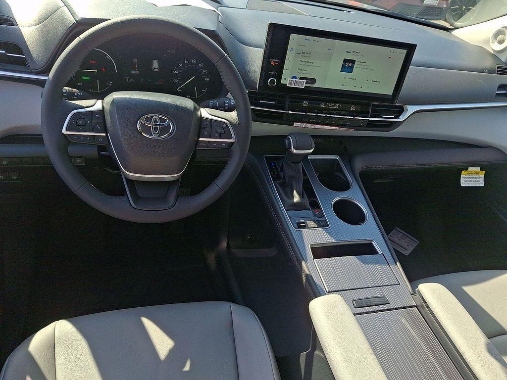 new 2026 Toyota Sienna car, priced at $48,515