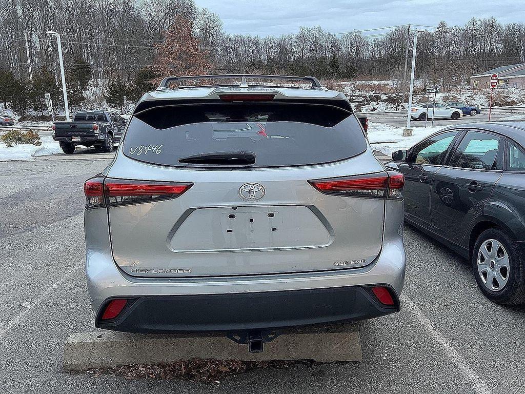 used 2022 Toyota Highlander car, priced at $35,990