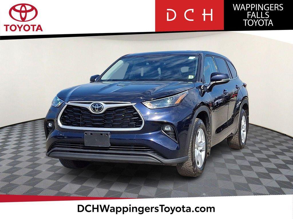 used 2022 Toyota Highlander car, priced at $29,990