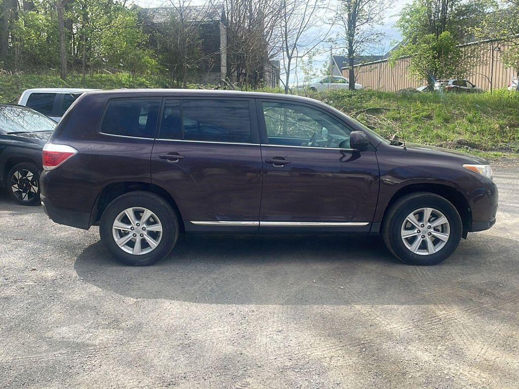 used 2012 Toyota Highlander car, priced at $11,990