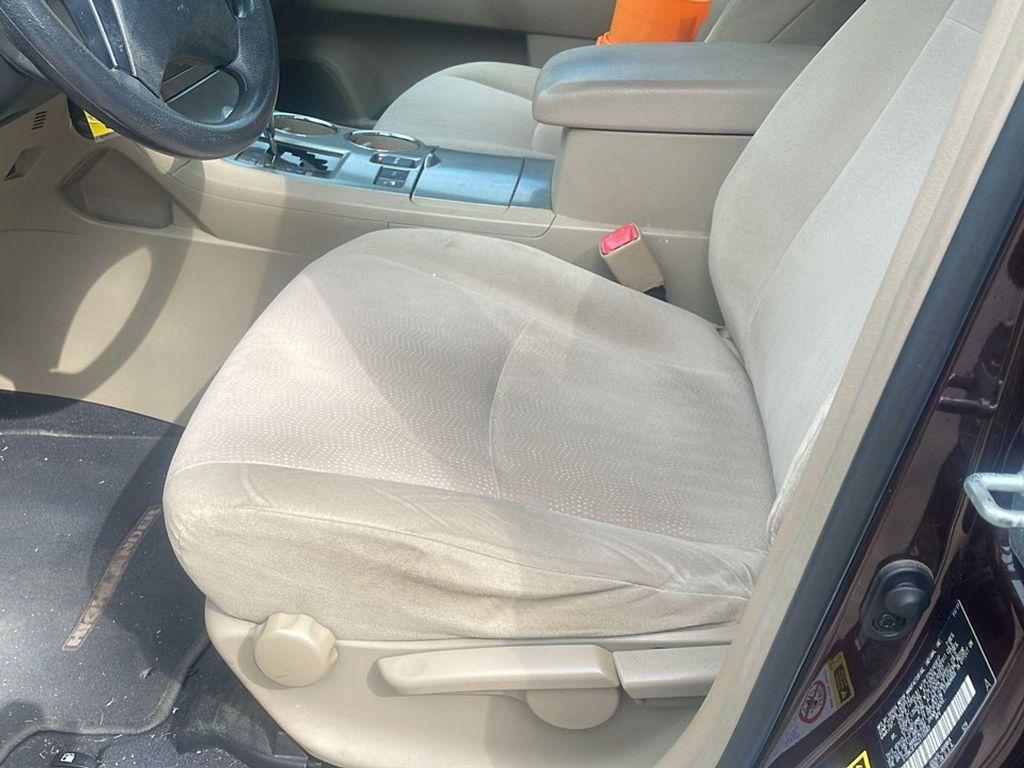 used 2012 Toyota Highlander car, priced at $11,990