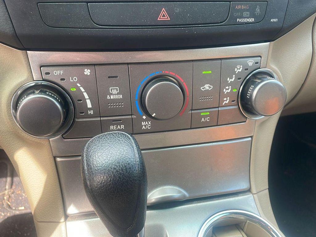 used 2012 Toyota Highlander car, priced at $11,990