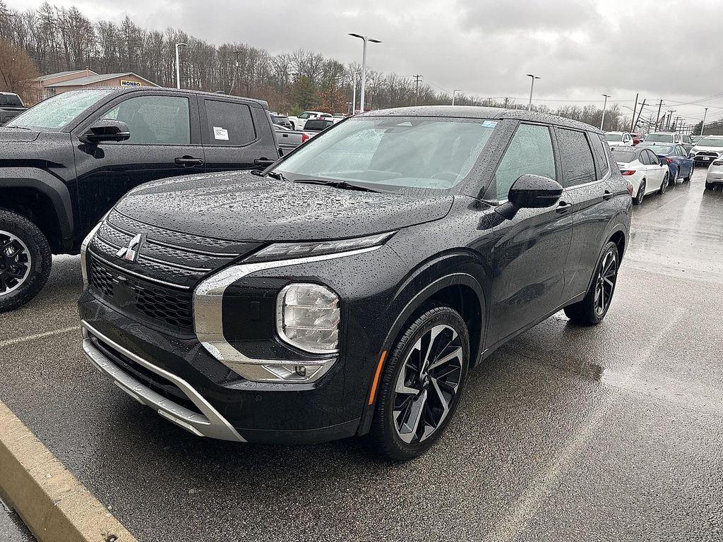 used 2024 Mitsubishi Outlander car, priced at $22,991