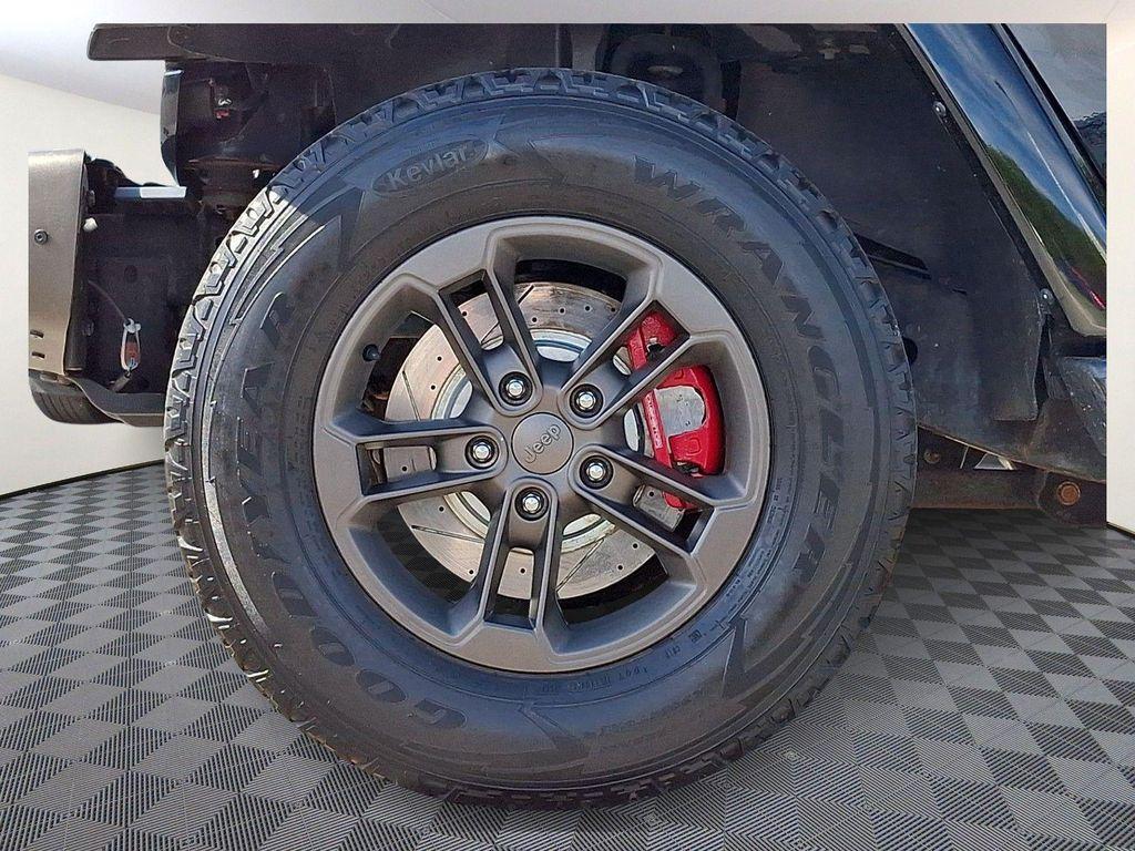 used 2016 Jeep Wrangler Unlimited car, priced at $16,491