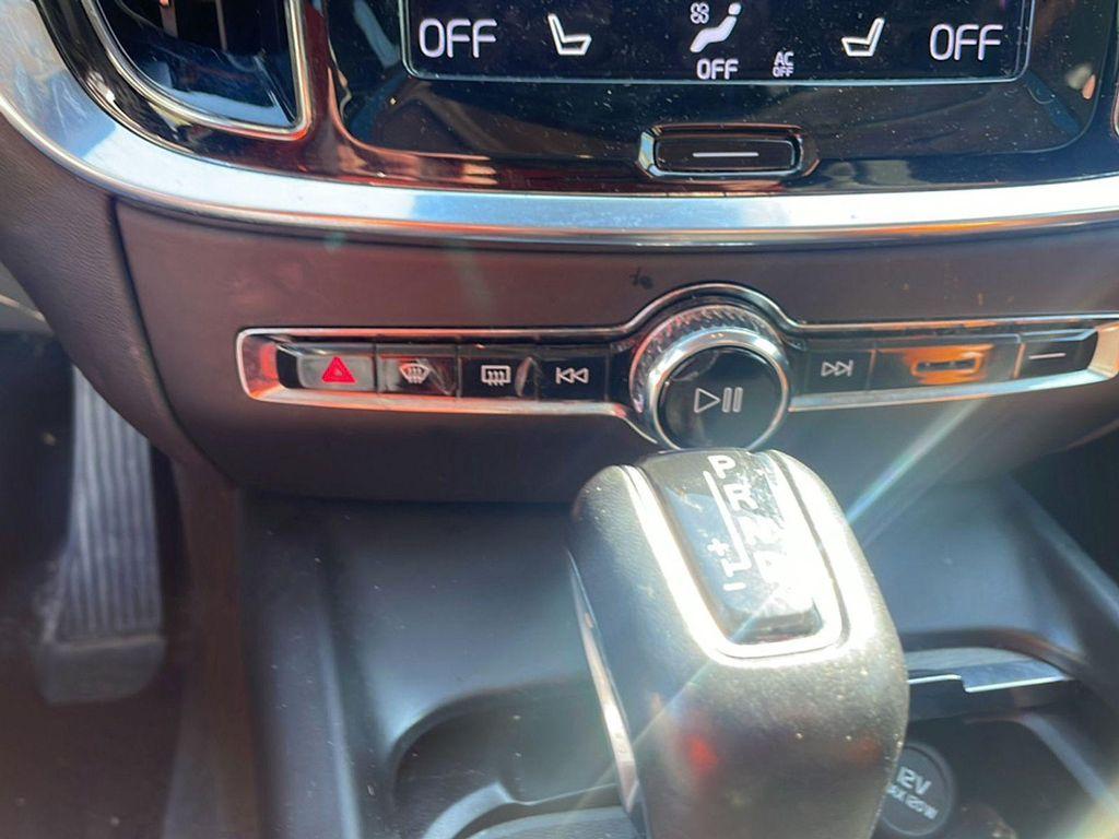 used 2021 Volvo V60 Cross Country car, priced at $22,990