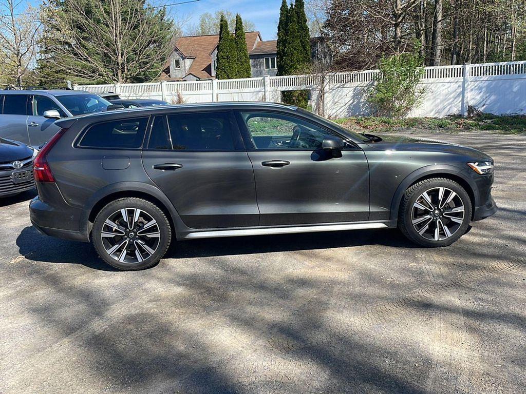 used 2021 Volvo V60 Cross Country car, priced at $22,990