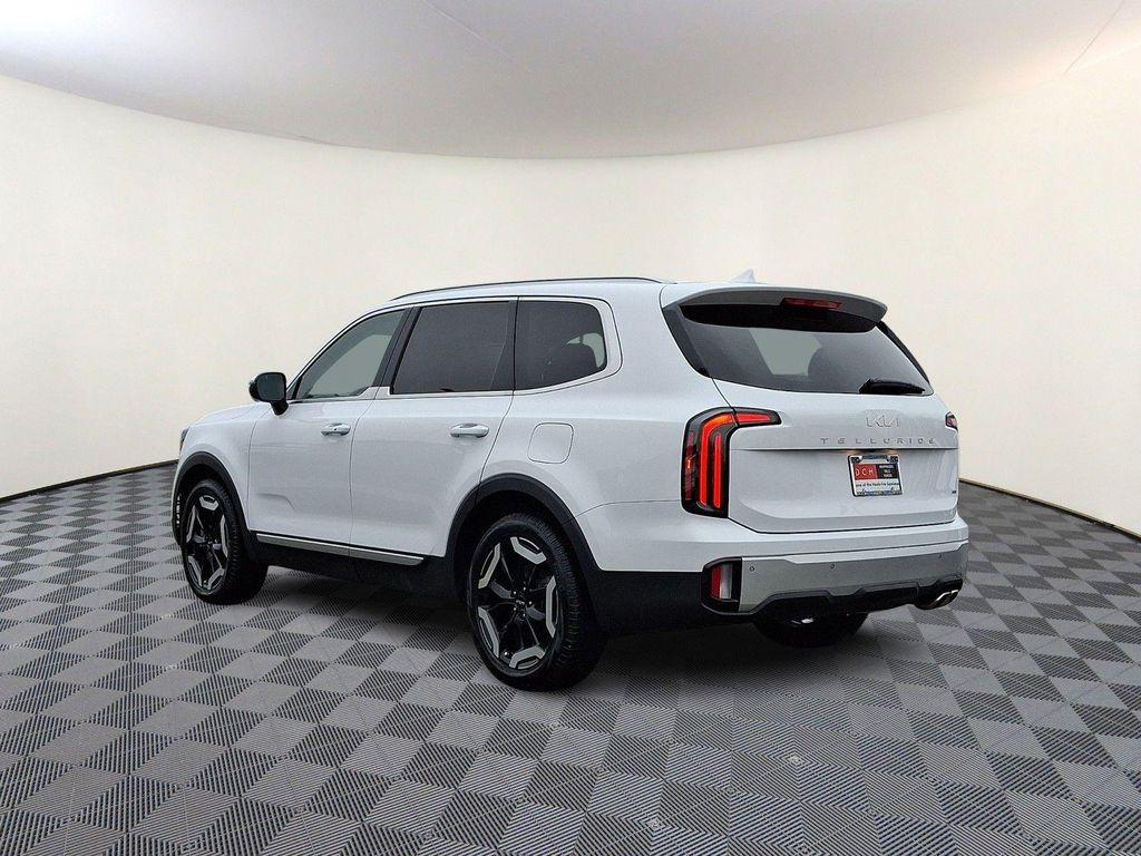 used 2024 Kia Telluride car, priced at $39,990