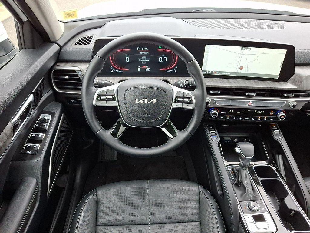 used 2024 Kia Telluride car, priced at $39,990