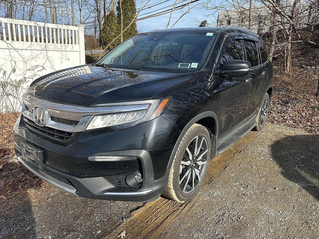 used 2022 Honda Pilot car, priced at $29,990