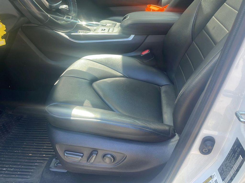 used 2021 Toyota Highlander car, priced at $30,990