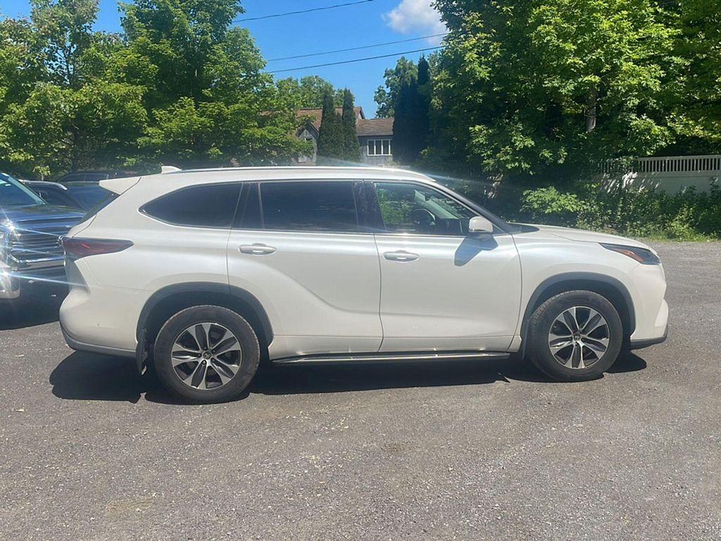 used 2021 Toyota Highlander car, priced at $30,990
