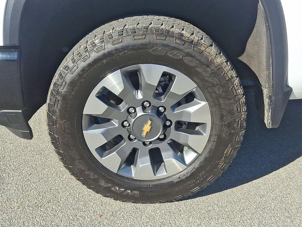 used 2025 Chevrolet Silverado 2500 car, priced at $52,490