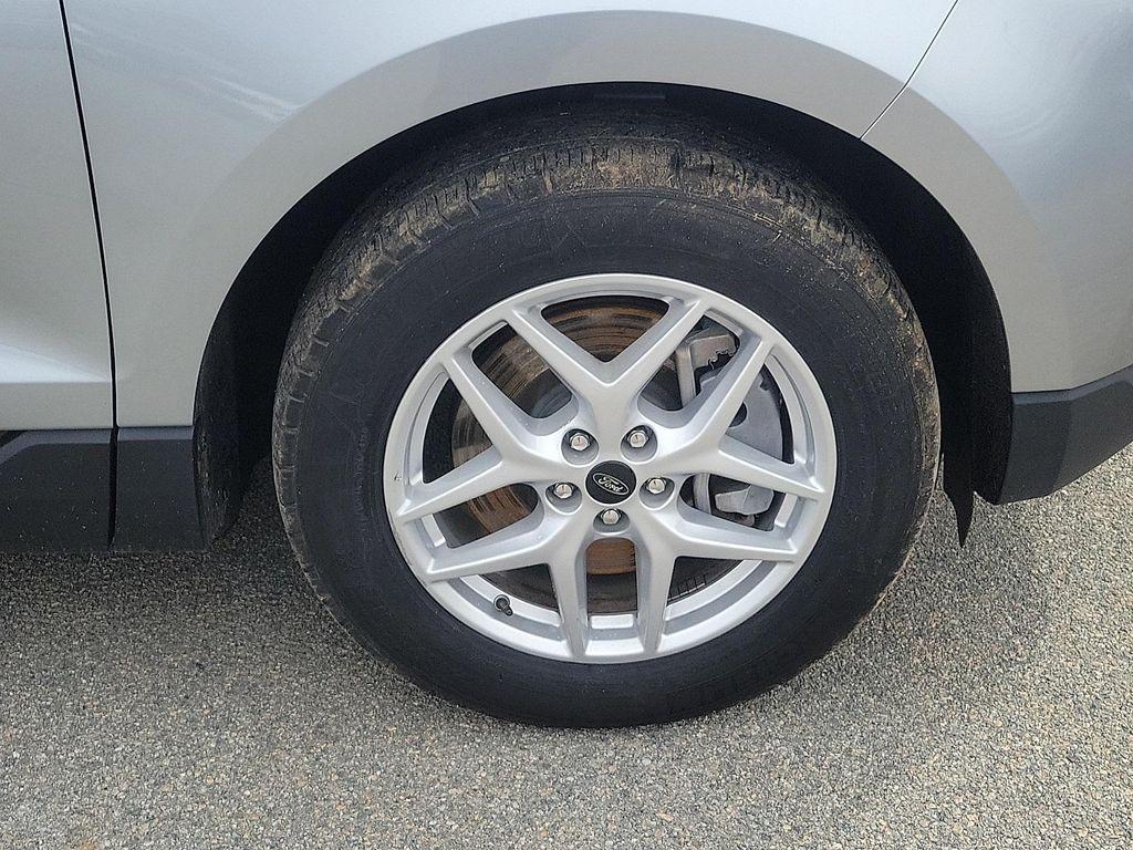 used 2024 Ford Edge car, priced at $23,990