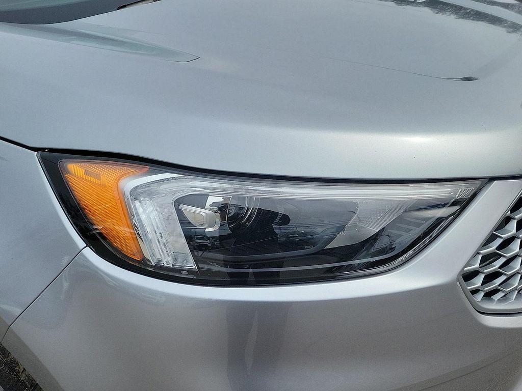 used 2024 Ford Edge car, priced at $23,990