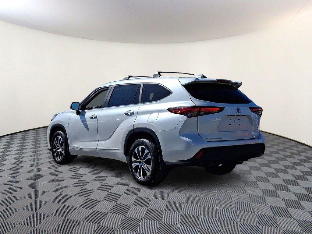 used 2023 Toyota Highlander car, priced at $37,991