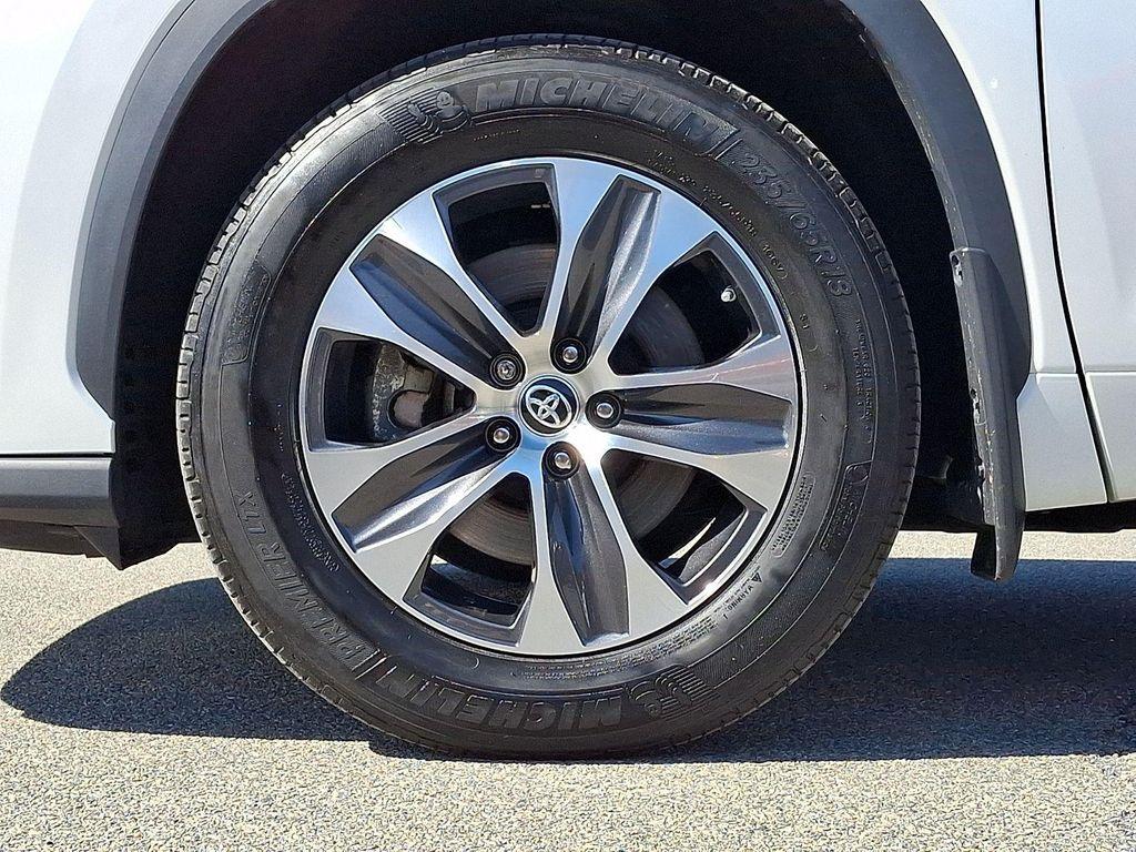 used 2023 Toyota Highlander car, priced at $37,991