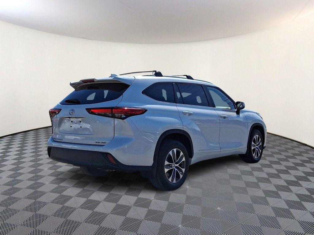 used 2023 Toyota Highlander car, priced at $37,991