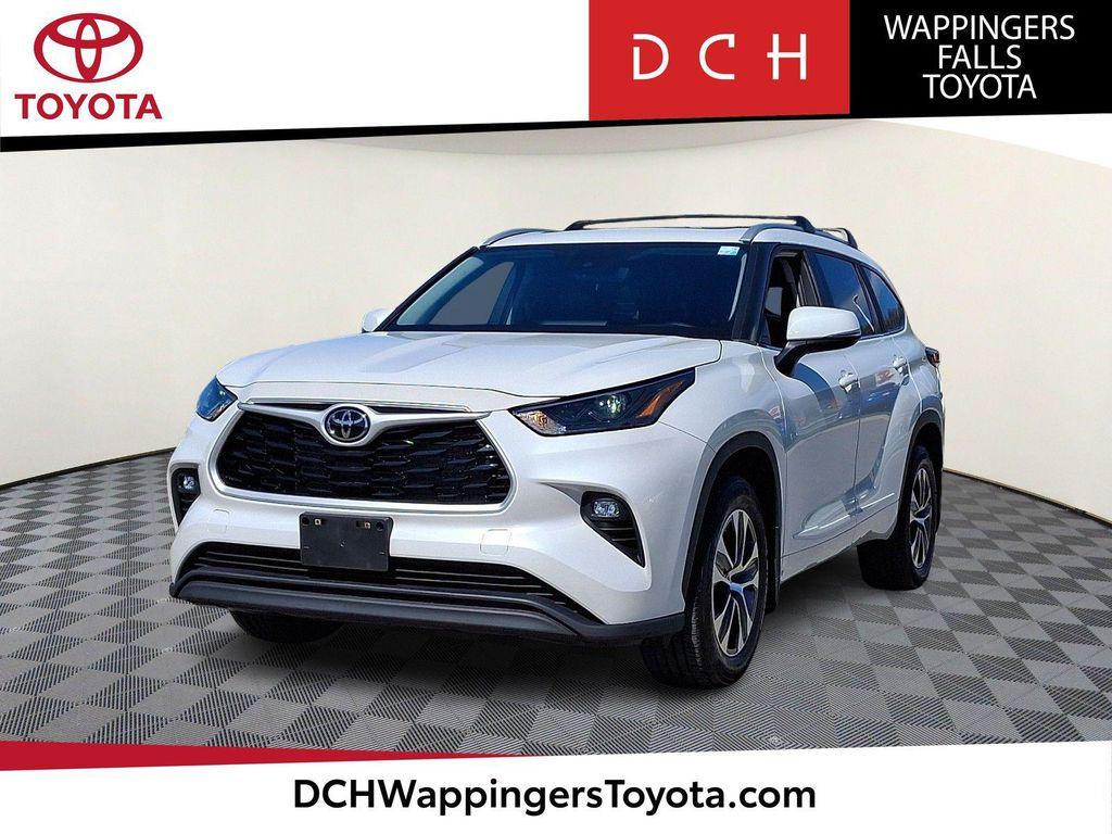 used 2023 Toyota Highlander car, priced at $37,991
