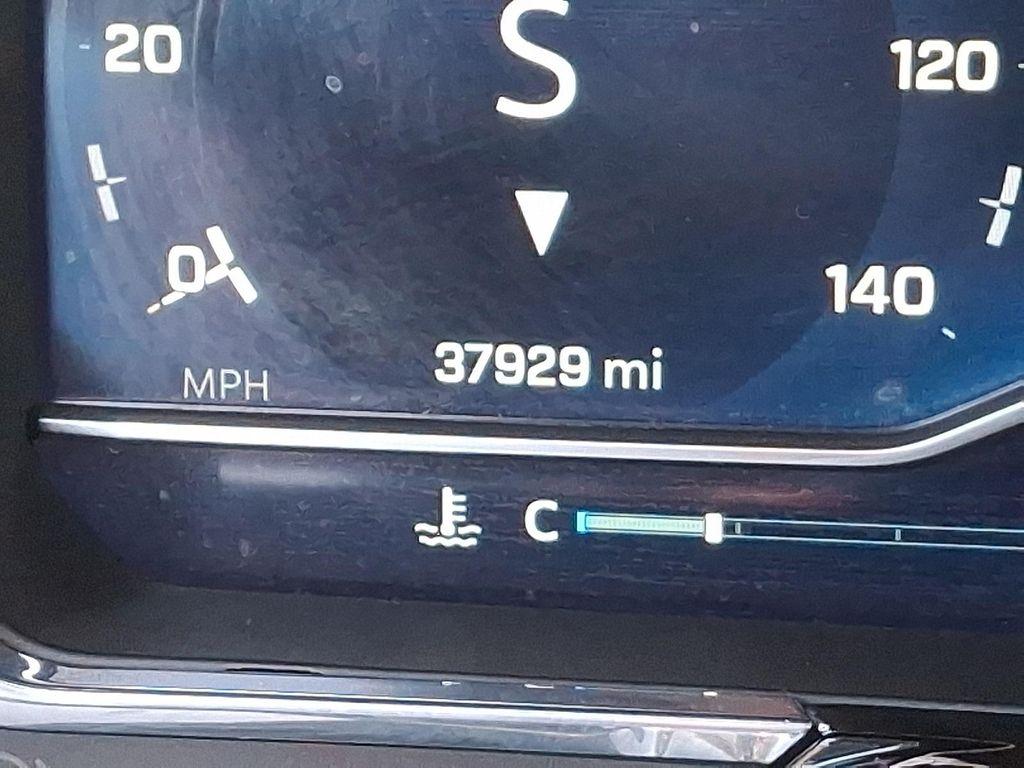 used 2025 Chevrolet Silverado 1500 car, priced at $35,996