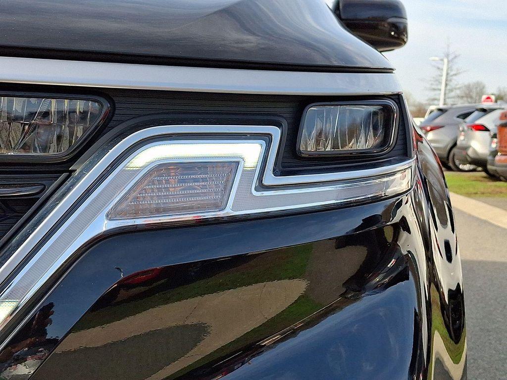 used 2022 Kia Carnival car, priced at $23,490