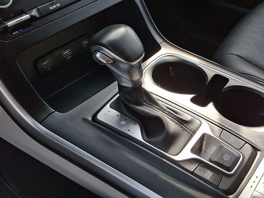 used 2022 Kia Carnival car, priced at $23,490