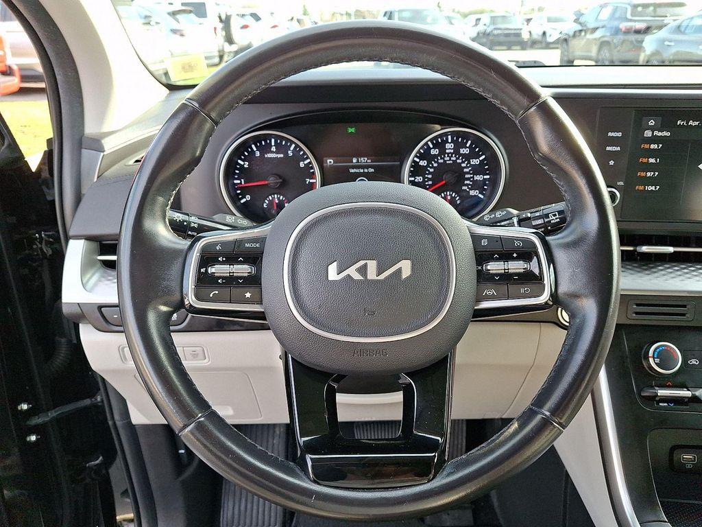 used 2022 Kia Carnival car, priced at $23,490