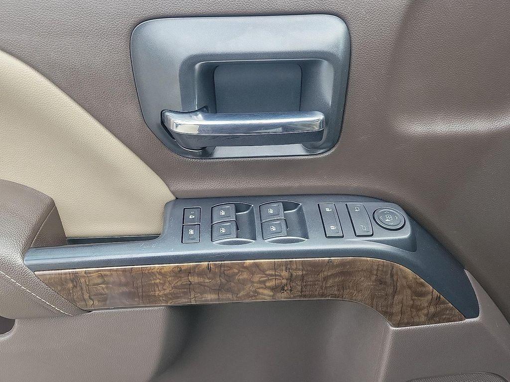 used 2015 Chevrolet Silverado 1500 car, priced at $18,992