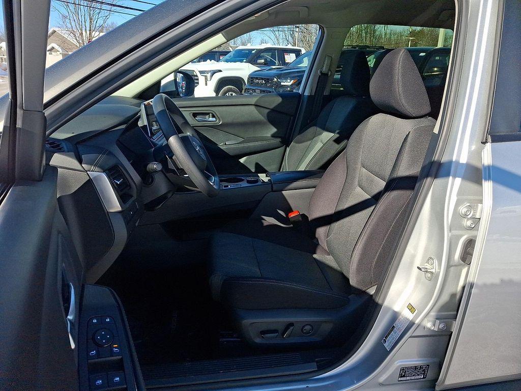 used 2024 Nissan Rogue car, priced at $20,692