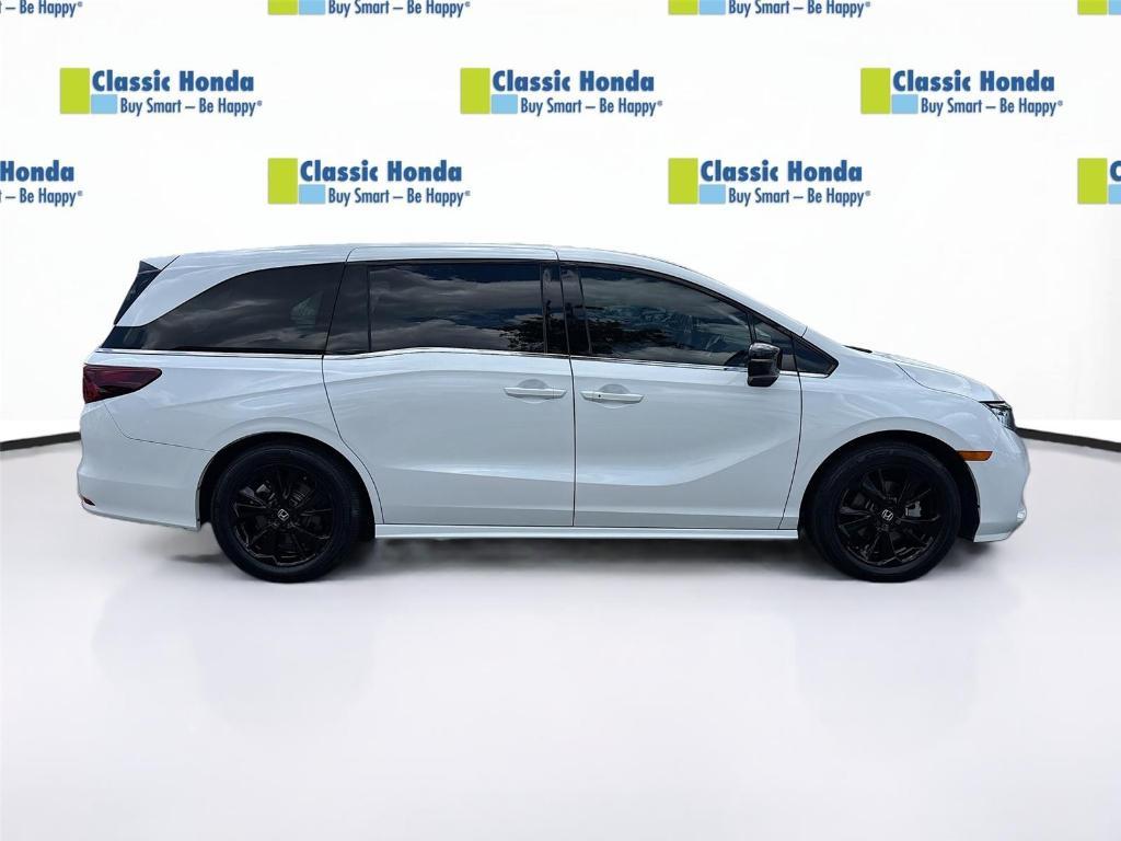 used 2024 Honda Odyssey car, priced at $38,293