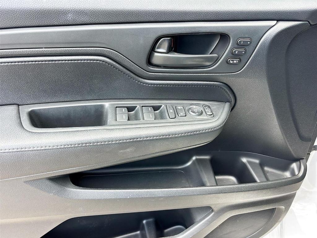 used 2024 Honda Odyssey car, priced at $38,293