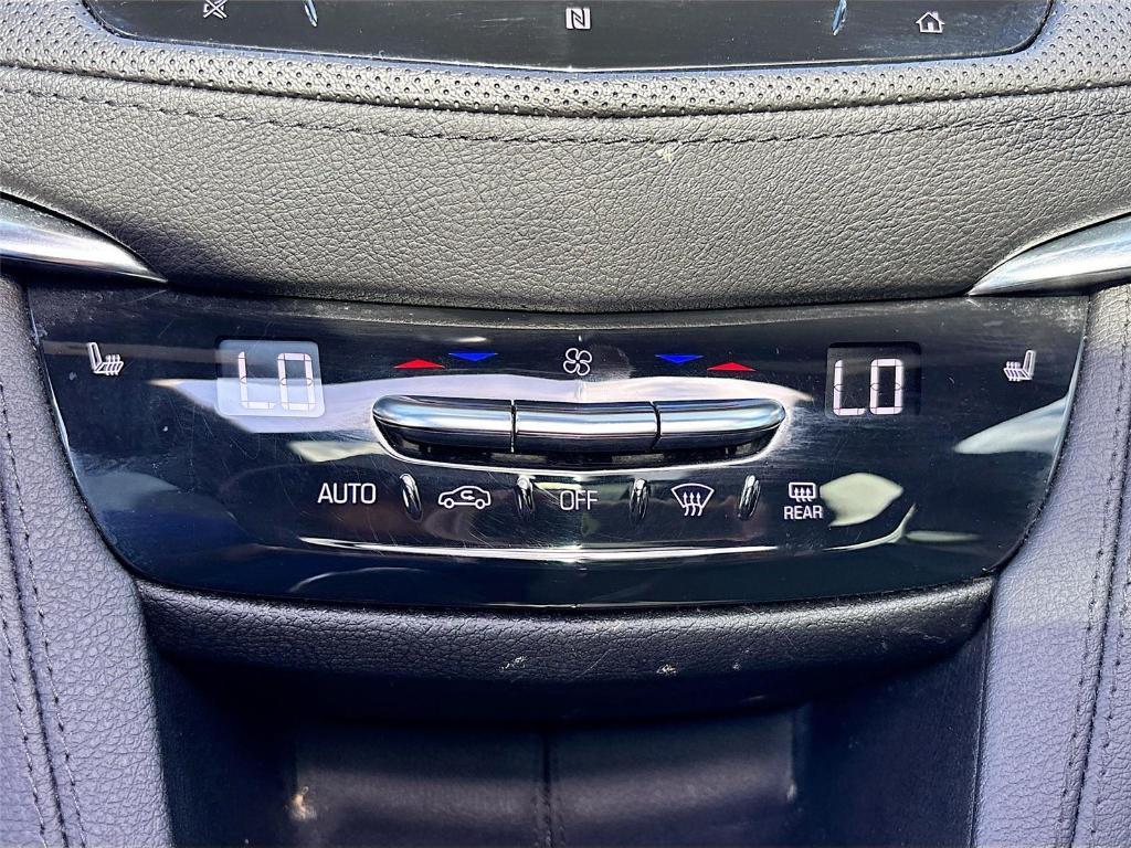 used 2021 Cadillac XT5 car, priced at $22,995