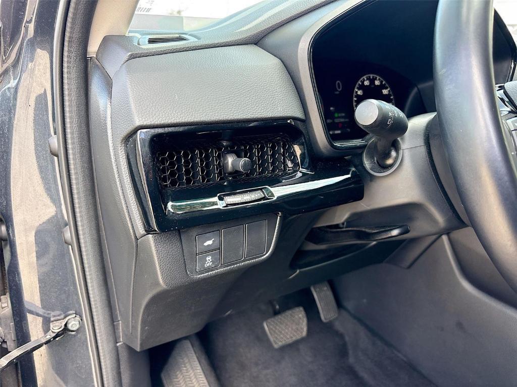 used 2025 Honda CR-V car, priced at $30,995
