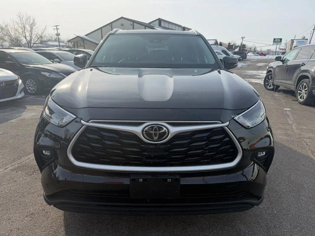 used 2023 Toyota Highlander car, priced at $29,995