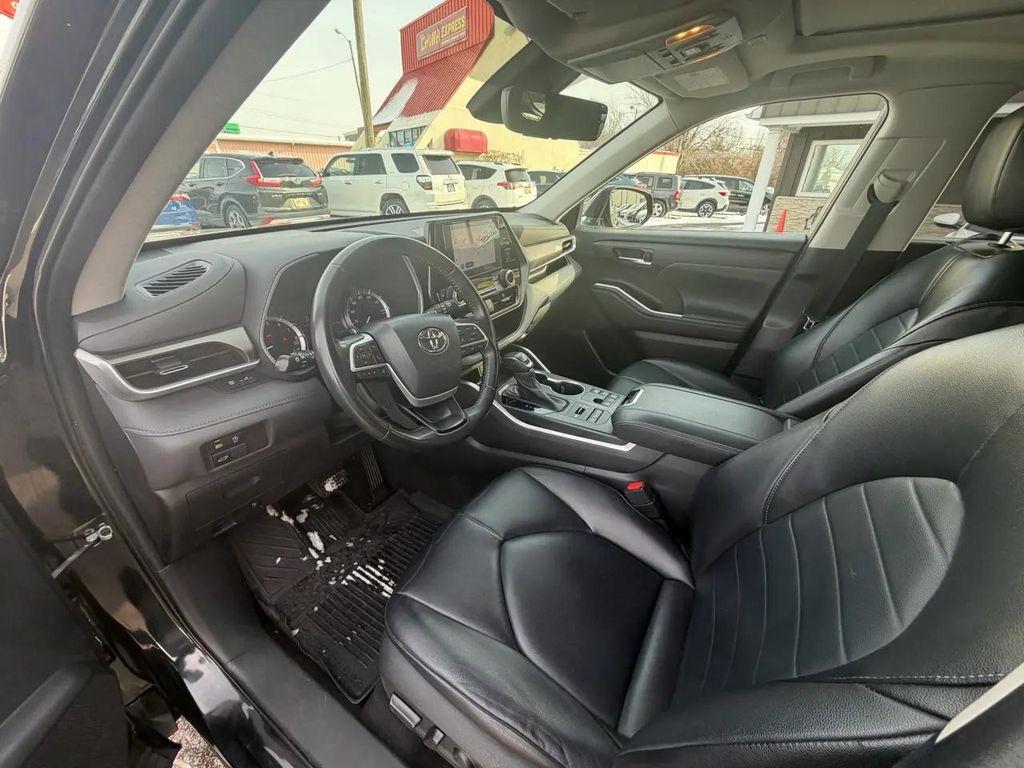 used 2023 Toyota Highlander car, priced at $29,995