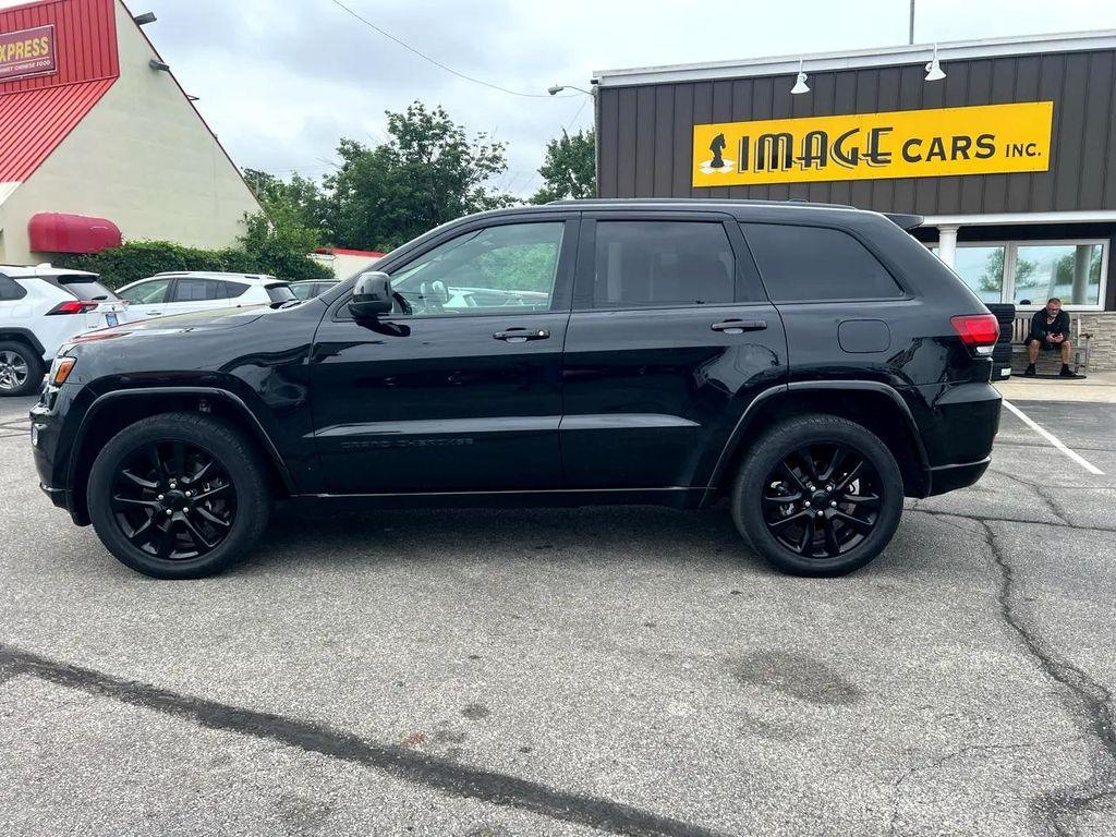 used 2021 Jeep Grand Cherokee car, priced at $17,495