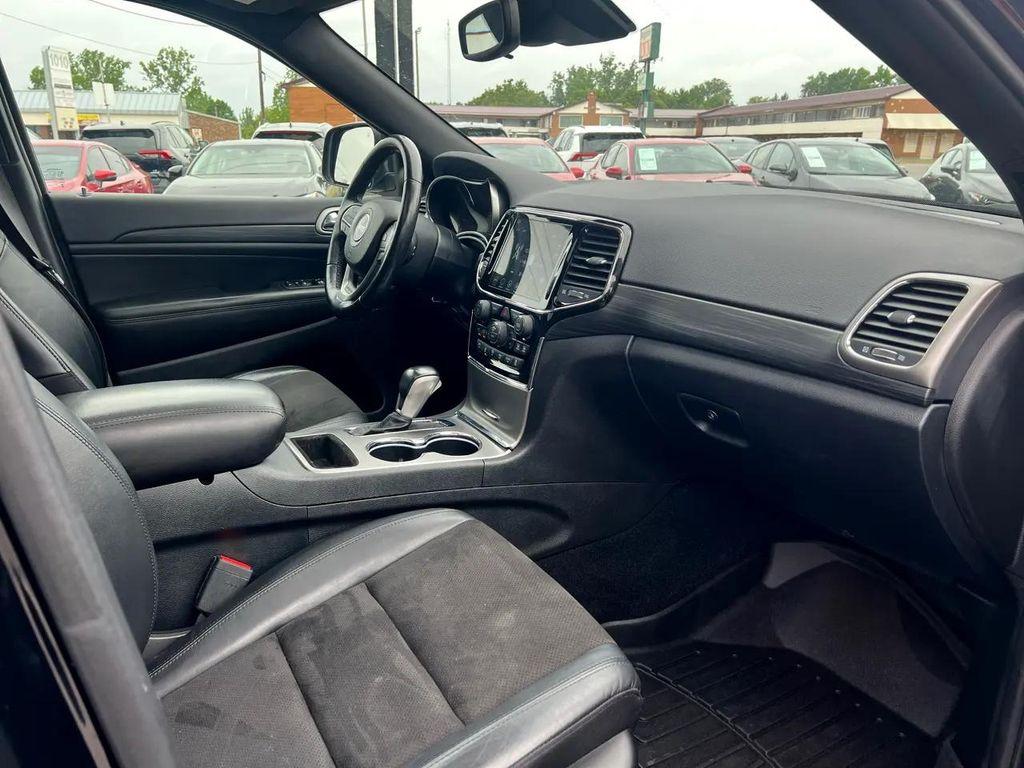 used 2021 Jeep Grand Cherokee car, priced at $17,495