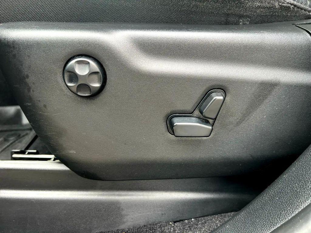 used 2021 Jeep Grand Cherokee car, priced at $17,495