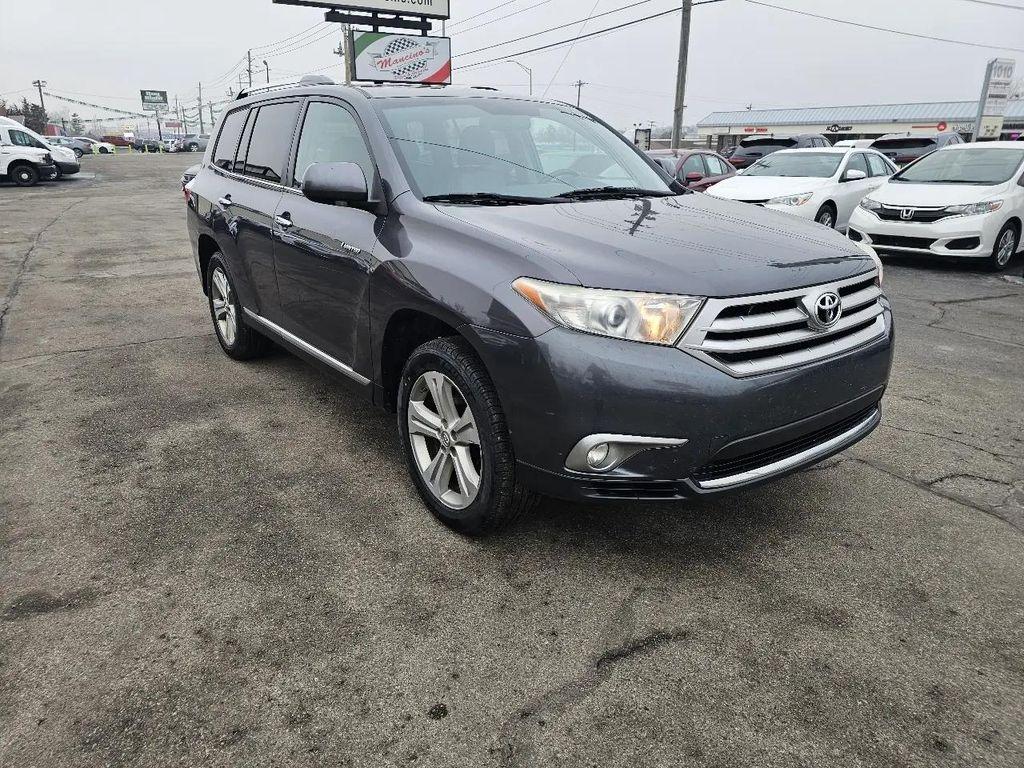 used 2013 Toyota Highlander car, priced at $13,681