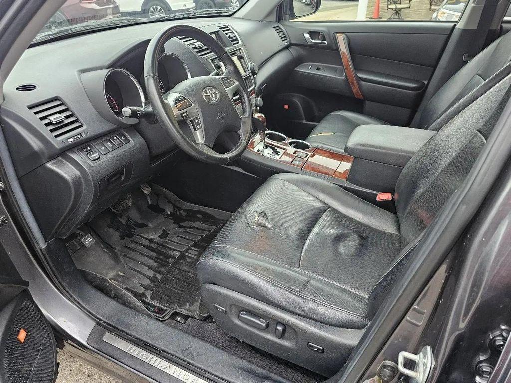 used 2013 Toyota Highlander car, priced at $13,681