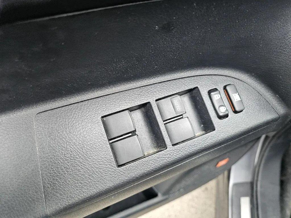 used 2013 Toyota Highlander car, priced at $13,681