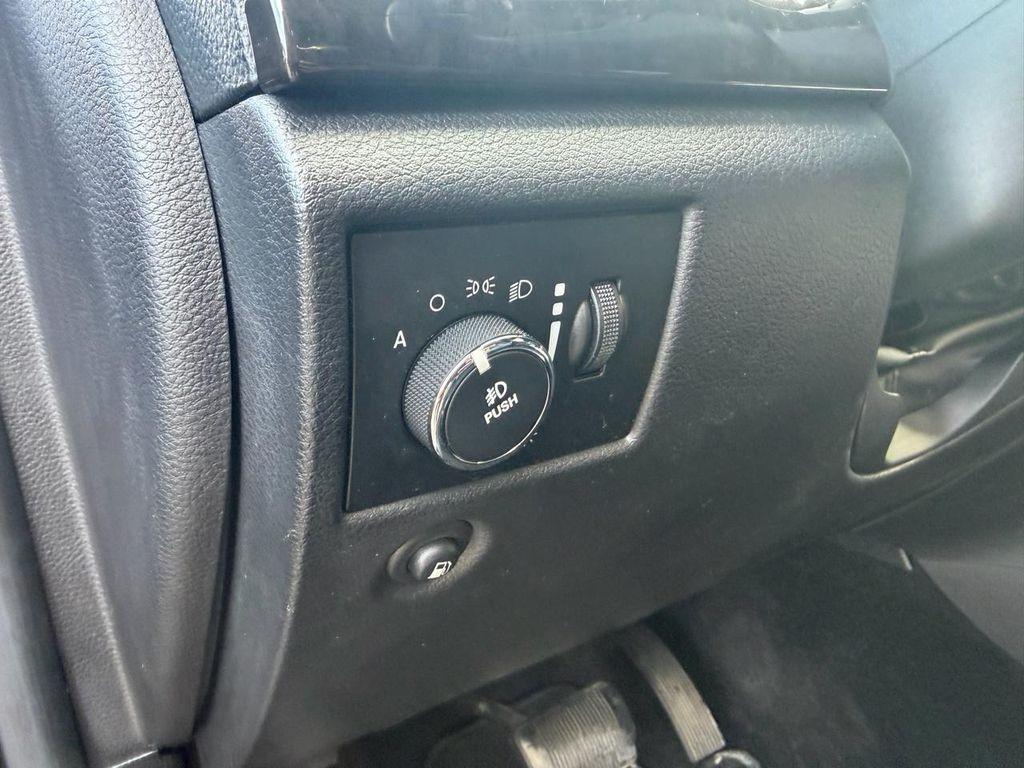 used 2013 Jeep Grand Cherokee car, priced at $9,495