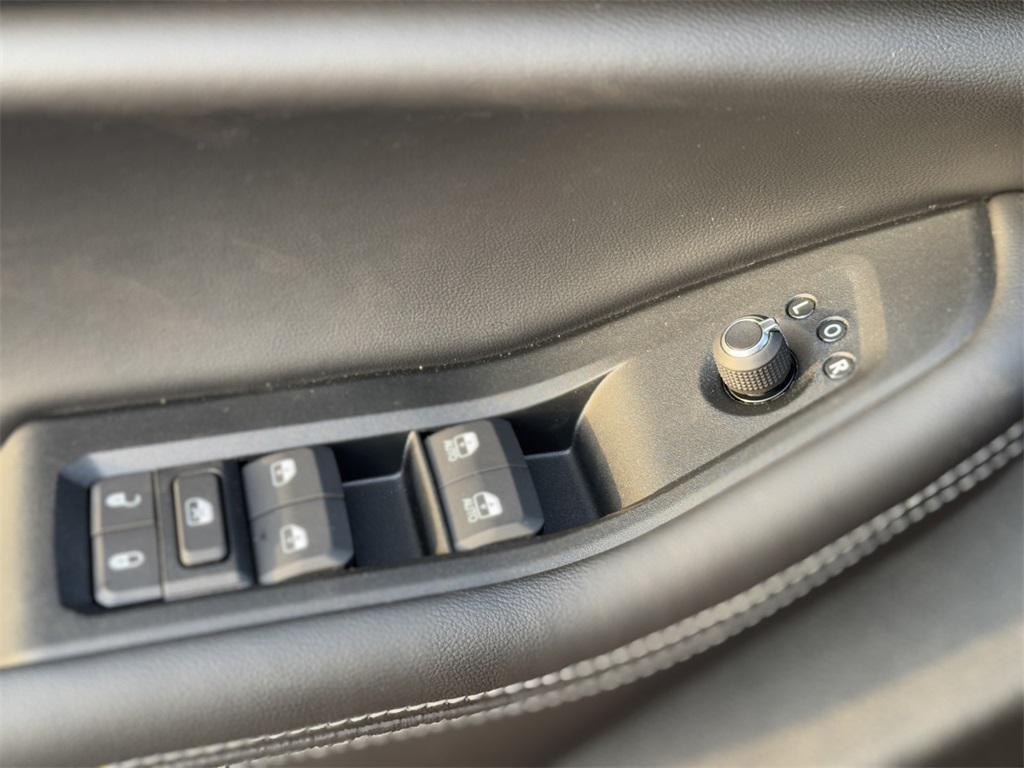 new 2025 Jeep Grand Cherokee car, priced at $32,470