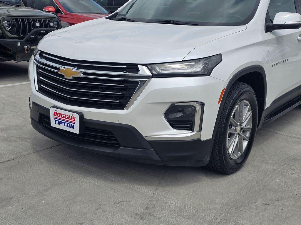 used 2023 Chevrolet Traverse car, priced at $27,998