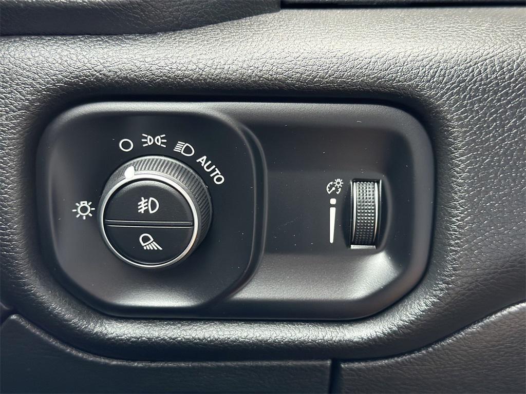 new 2024 Ram 1500 car, priced at $75,090