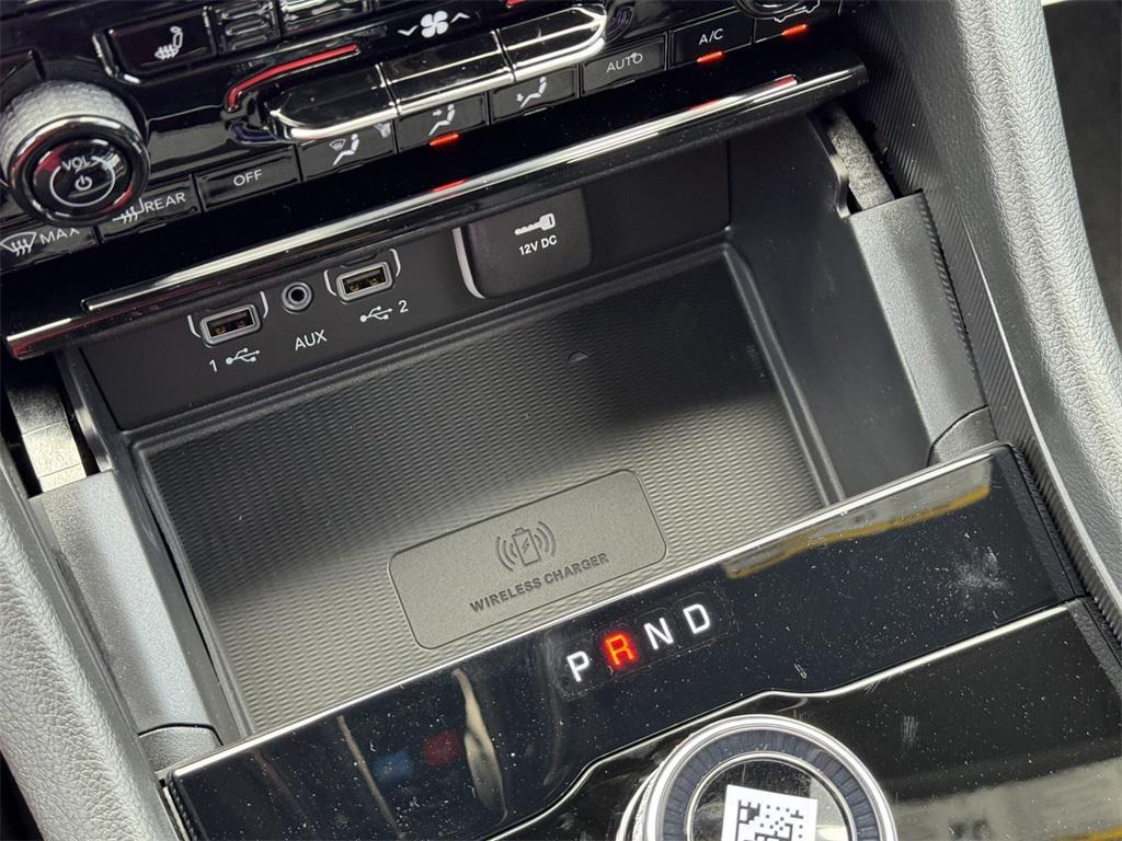 new 2025 Jeep Grand Cherokee car, priced at $37,385