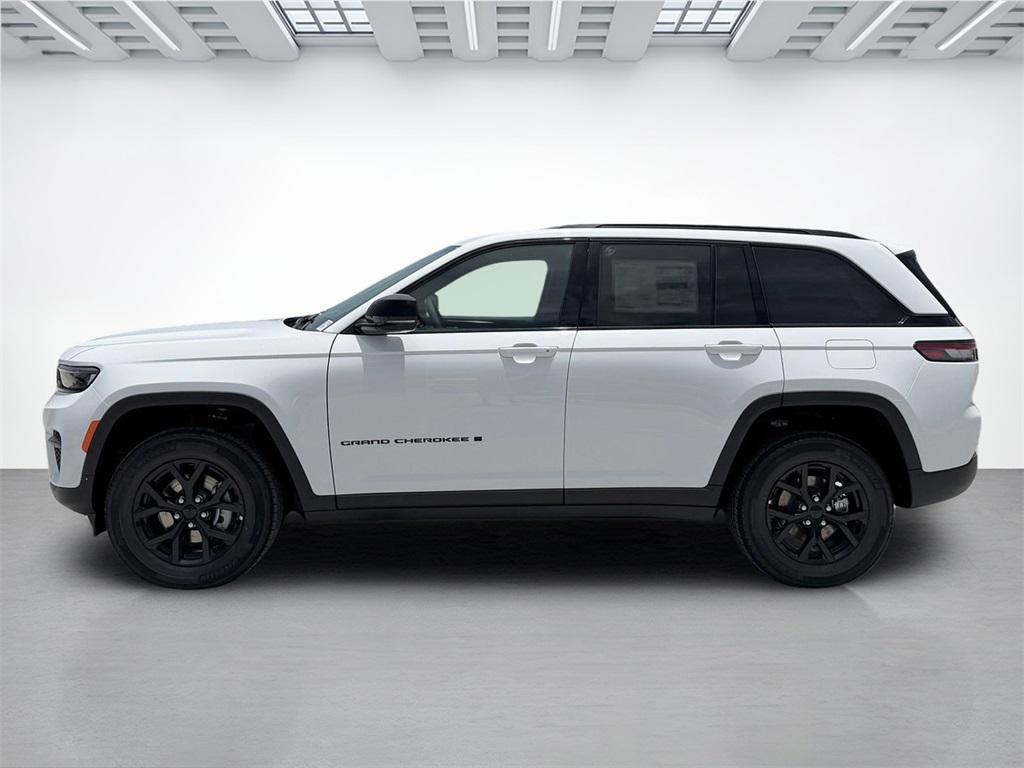 new 2025 Jeep Grand Cherokee car, priced at $37,385